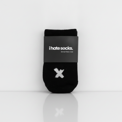 Black seamless socks with no heel
